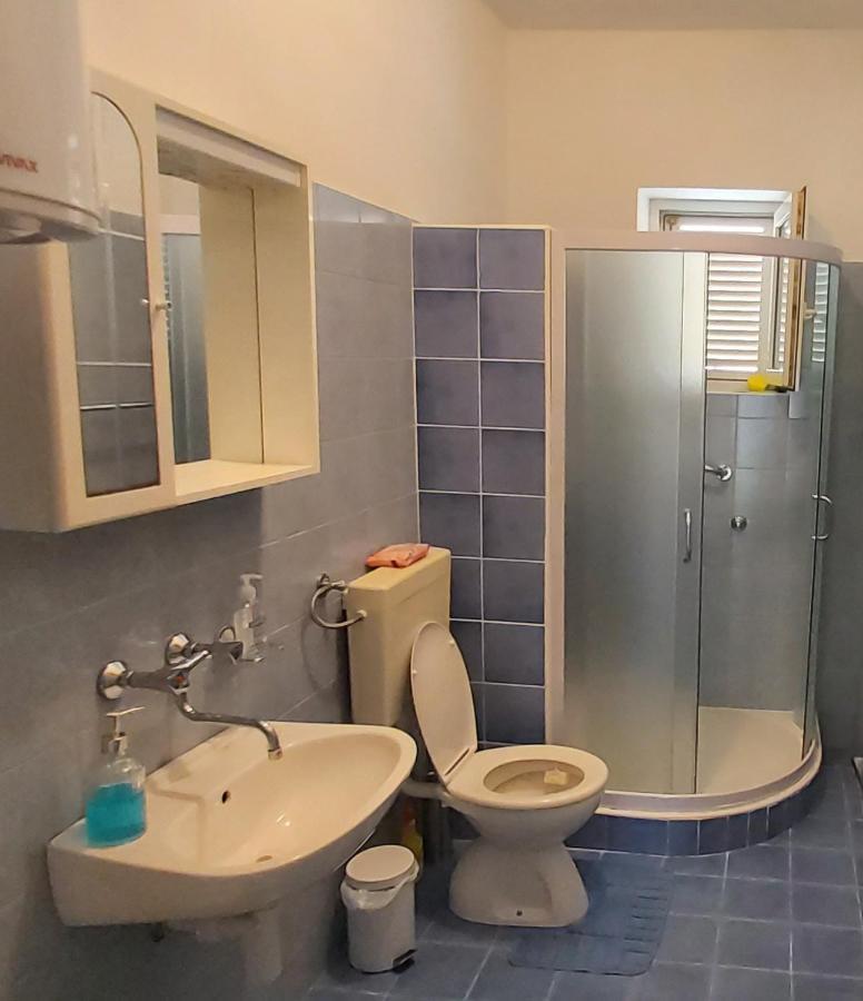 Apartmani Ana Karlobag Dış mekan fotoğraf